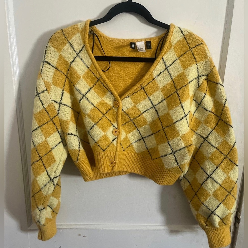 H&M Yellow playful argyle print cropped Cardigan size small